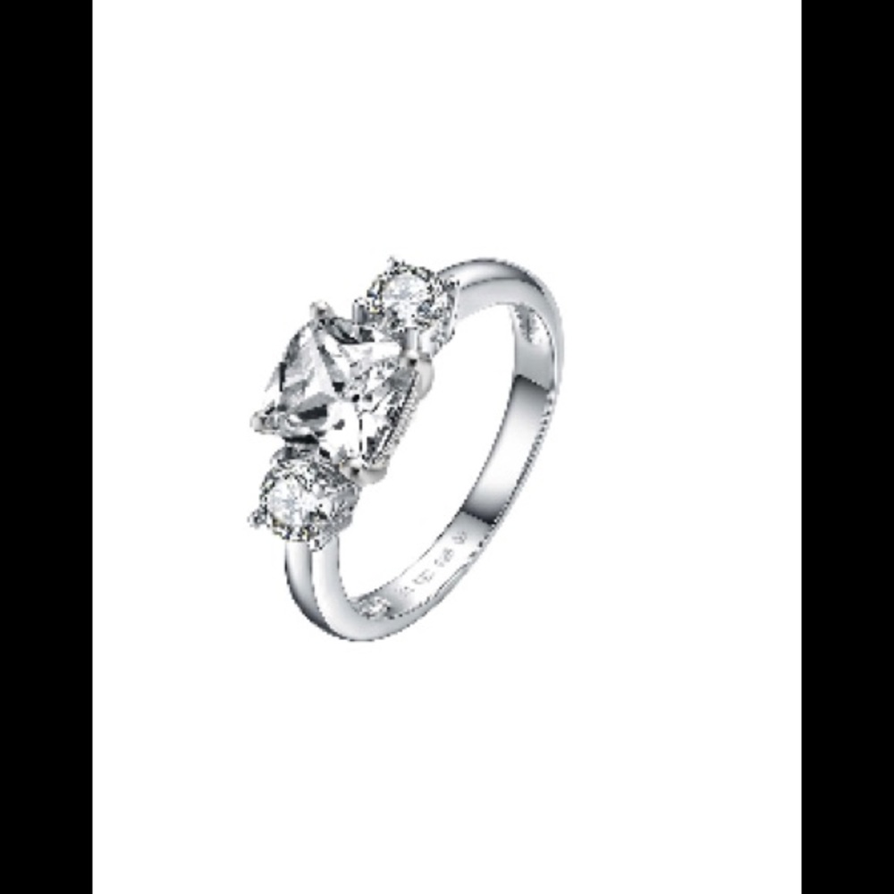 GENEVIVE CZ 925S 3 STONE RING-BEAUTIFUL.